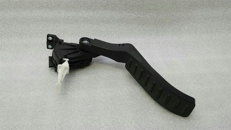 PORSCHE Porsche Cayenne 958 92a Gas Pedal (Electrical) 7L0723507E Accelerator Pedal