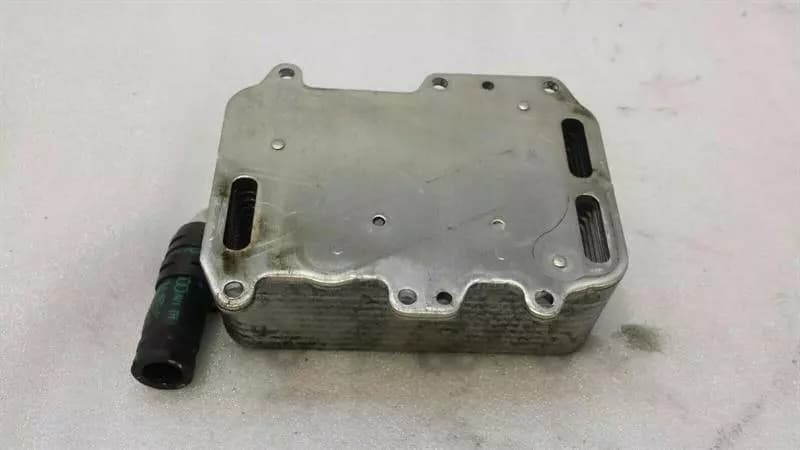 Porsche Cayenne 958 92A Engine Oil Cooler 059117021R Oil Cooler Radiator 3.0TDI