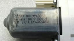 PORSCHE Porsche Cayenne 958 92A FRH door window motor 8K0959802B window motor front — thumbnail 6