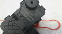 AUDI Audi S5 8T Fuel Cap Actuator 8K0862153F Fuel Cap Actuator — thumbnail 5