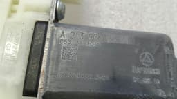 MERCEDES-BENZ Mercedes C Class W205 Door Window Motor A2139069501 Window Regulator Motor Front RE — thumbnail 2