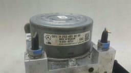 MERCEDES-BENZ MERCEDES C CLASS W205 A.B.S PUMP A2534310500 ABS PUMP HYDRAULIC BLOCK C250d — thumbnail 9