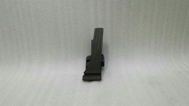 MERCEDES-BENZ Mercedes C Class W205 Throttle Pedal (Electrical) A4613000000 Throttle