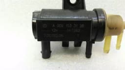 MERCEDES-BENZ Mercedes C Class W205 Vacuum Valve A0091533128 Pressure Converter Turbo — thumbnail 6