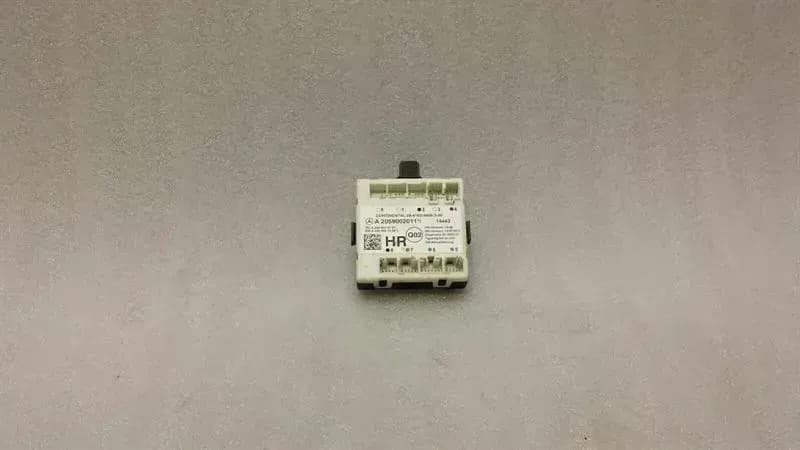 Mercedes C Class W205 RRH Door Module A2059002011 Door Control Unit Rear Re