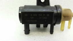 MERCEDES-BENZ Mercedes C Class W205 Vacuum Valve A0091533128 Pressure Converter Turbo — thumbnail 3