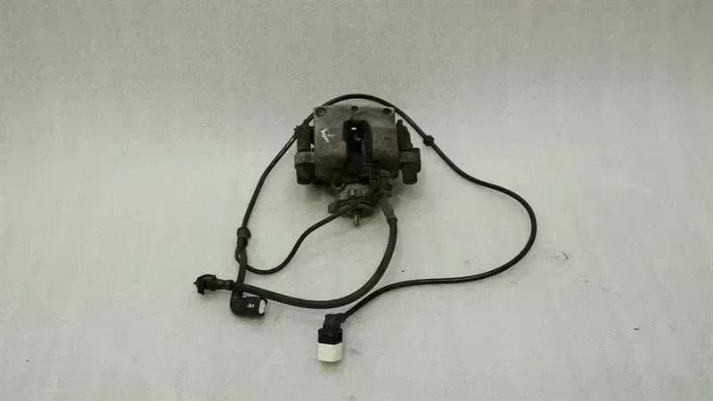 Mercedes C Class W205 Rear Caliper A2054230481 Brake Caliper Rear Right