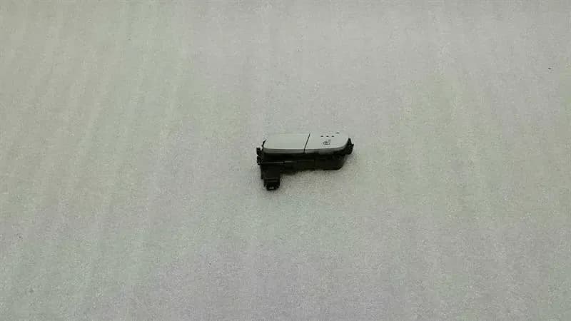 MERCEDES-BENZ Mercedes C Class W205 Right Seat Heated Switch A2139057502 Seat Heater Switch