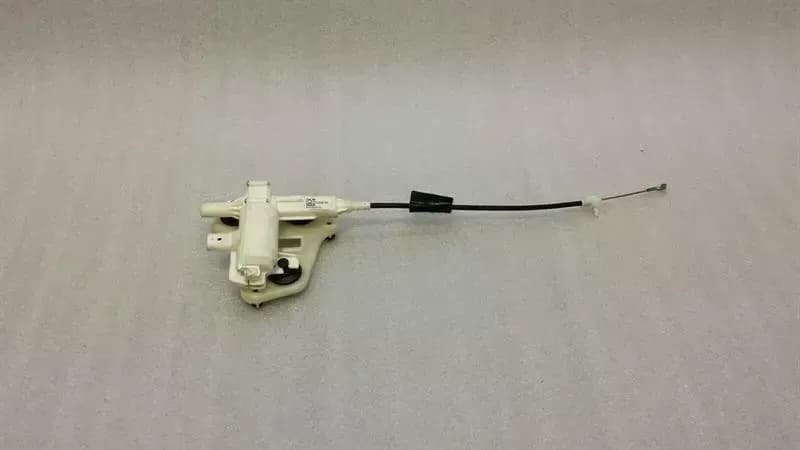 MERCEDES-BENZ Mercedes C Class W205 Boot Lock A0999068500 Tailgate Lock Motor