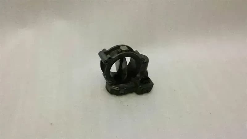 Mercedes C Class W205 Throttle Body A6510900470 Throttle Body OM651