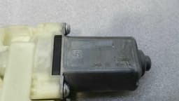 MERCEDES-BENZ Mercedes C Class W205 Door Window Motor A2059060013 Window Regulator Motor — thumbnail 6