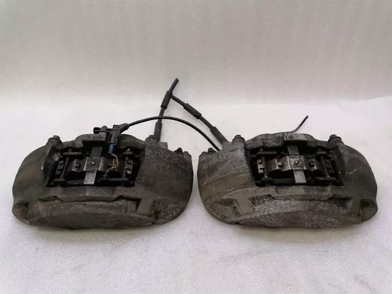 MERCEDES-BENZ Mercedes C Class W205 front brake caliper set A01142198 caliper front set