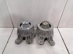 MERCEDES-BENZ Mercedes C Class W205 Engine Mount Set A2052406717 Engine Mount Set — thumbnail 3