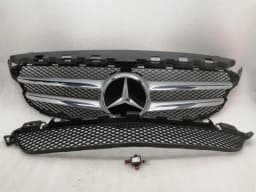 MERCEDES-BENZ Mercedes C Class W205 front grille A2058880160 radiator grille — thumbnail 10