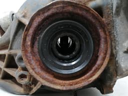 MERCEDES-BENZ Mercedes C Class W205 Rear Diff A2043501314 Differential Rear Ratio 2.47 — thumbnail 3