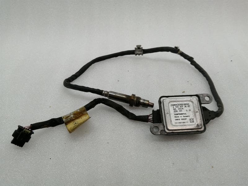 MERCEDES-BENZ Mercedes C Class W205 Lambda Sensor A0009053606 Oxygen Sensor OM651 NOX