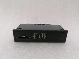 MERCEDES-BENZ Mercedes C Class W205 USB Input Module A2058200526 USB Female SD — thumbnail 6