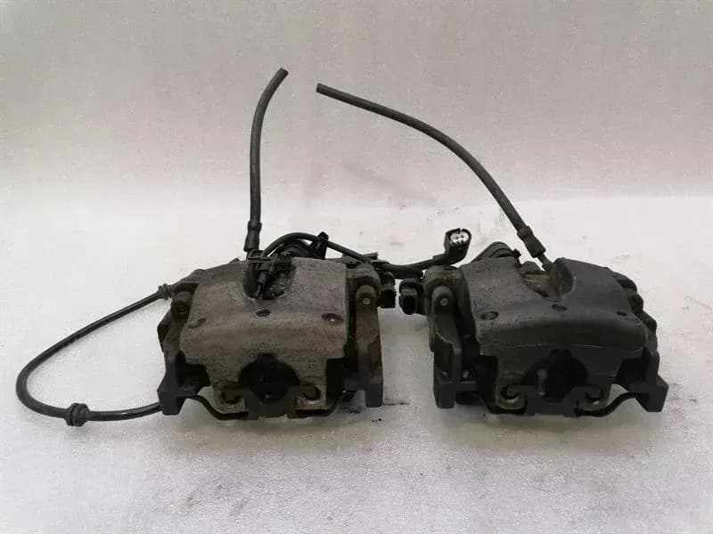 Mercedes C Class W205 Rear Brake Caliper Set A2054230181 Rear Brake Caliper Set