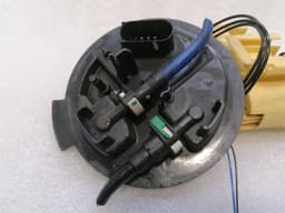 MERCEDES-BENZ Mercedes C Class W205 Fuel Pump Electric A2054701694 Fuel Pump OM651 — thumbnail 5