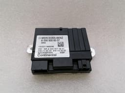 MERCEDES-BENZ Mercedes C Class W205 Fuel Pump Module A0009006007 Diesel Pump Control Unit — thumbnail 1
