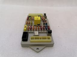 BENTLEY Bentley Arnage T Fuse Box PM106457 Fuse Box — thumbnail 5