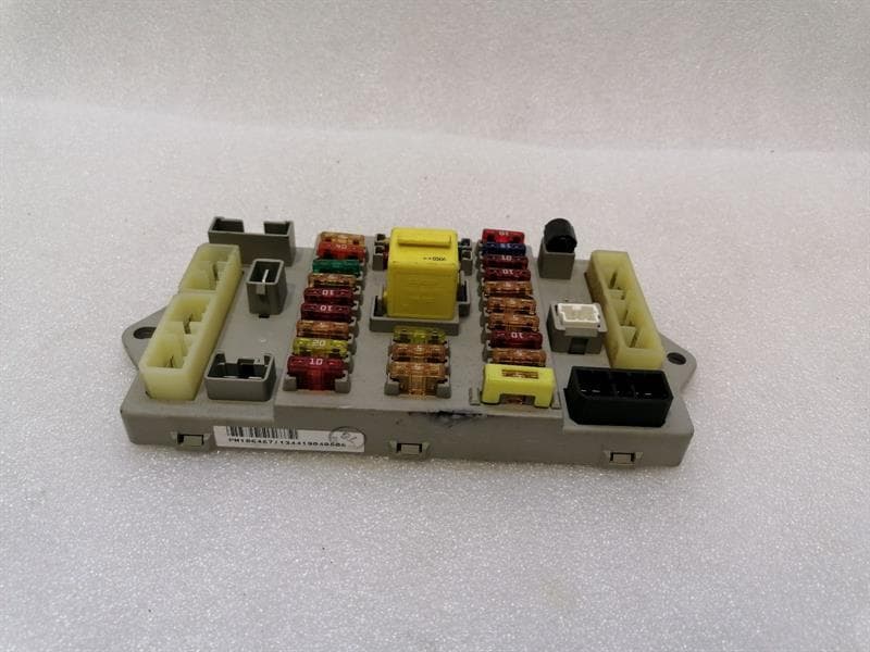 BENTLEY Bentley Arnage T Fuse Box PM106457 Fuse Box