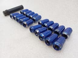 CHEVROLET CHEVROLET CORVETTE C6 Z06 LS7 WHITE LOG NUTS Blue finish lug nuts and 1 key — thumbnail 3