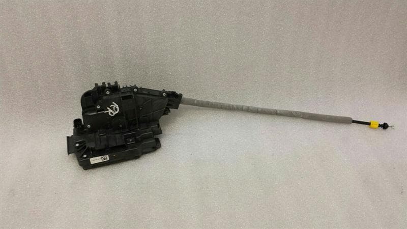 Mercedes C Class W205 rear right door lock A0997304200 door lock rear right