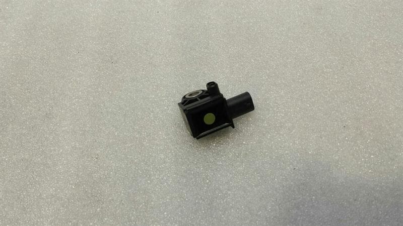 Mercedes C Class W205 Crash Sensor A2229051400 Impact Sensor
