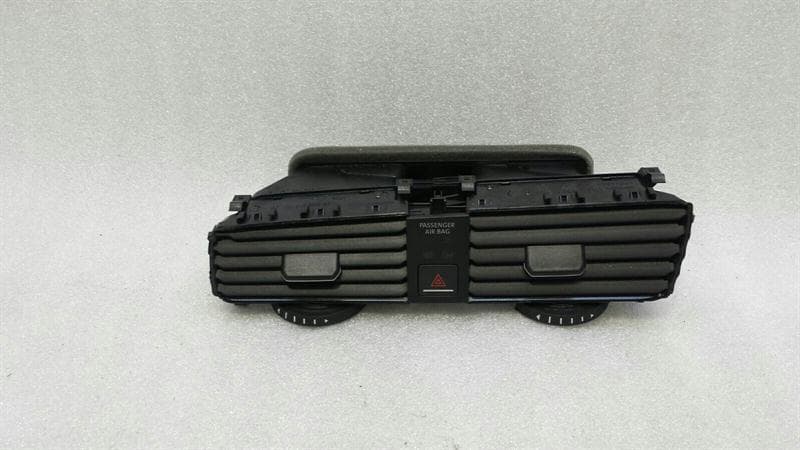 VW Volkswagen Golf GTD RHD Center Air Vent 5G2819728 Right Hand Drive