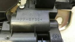 AUDI Audi S1 8X A1 boot lock 8R0827505 tailgate lock — thumbnail 3