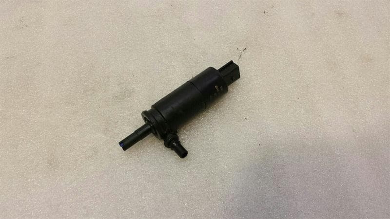 VW Volkswagen Golf GTD 5G Washer Fluid Pump 6R0955681 Washer Water Pump