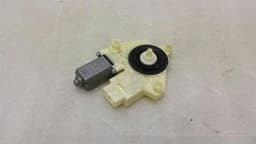 VW Volkswagen Golf GTD RRH door window motor 5Q4959812A window regulator motor rear RE — thumbnail 6