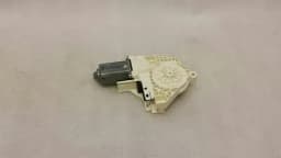 AUDI Audi S1 8X A1 left door window motor 8K0959801C window regulator motor left — thumbnail 1