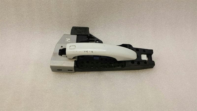 AUDI Audi S1 8X A1 RHD Left Door Handle 8T2837885B Right Hand Drive