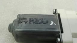 AUDI Audi S1 8X A1 left door window motor 8K0959801C window regulator motor left — thumbnail 2