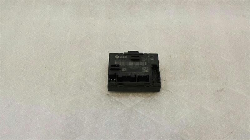 AUDI Audi S1 8X A1 front right door module 8X0959793K door control unit front right