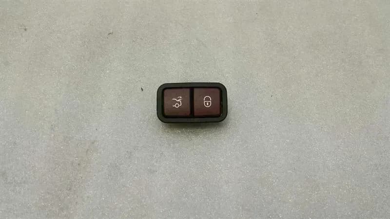 Mercedes C Class W205 Boot Switch A2208211479 Tailgate Switch
