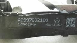 MERCEDES-BENZ Mercedes C Class W205 FLH handle carrier A0997602100 door handle holder front left — thumbnail 6