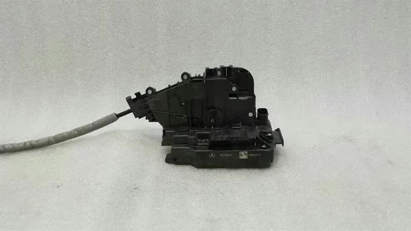 Mercedes C Class W205 FLH door lock A0997202100 door lock front left