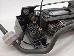 ROLLS ROYCE Rolls Royce Wraith RR5 Air Suspension Pump 37206886059 Supercharger Air Suspension — thumbnail 3