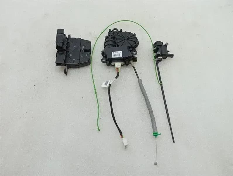 ROLLS ROYCE Rolls Royce Wraith RR5 Coupe Boot Lock 720395009 Tailgate Lock