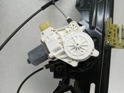 ROLLS ROYCE Rolls Royce Ghost Series II 2 Rear Door Winder 51357213531 Rear Window Regulator — thumbnail 9