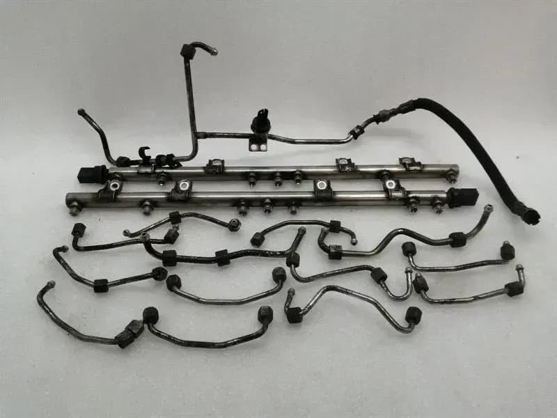 Rolls Royce Ghost Series II 2 Fuel Line SET 13538648630 Fuel Line SET