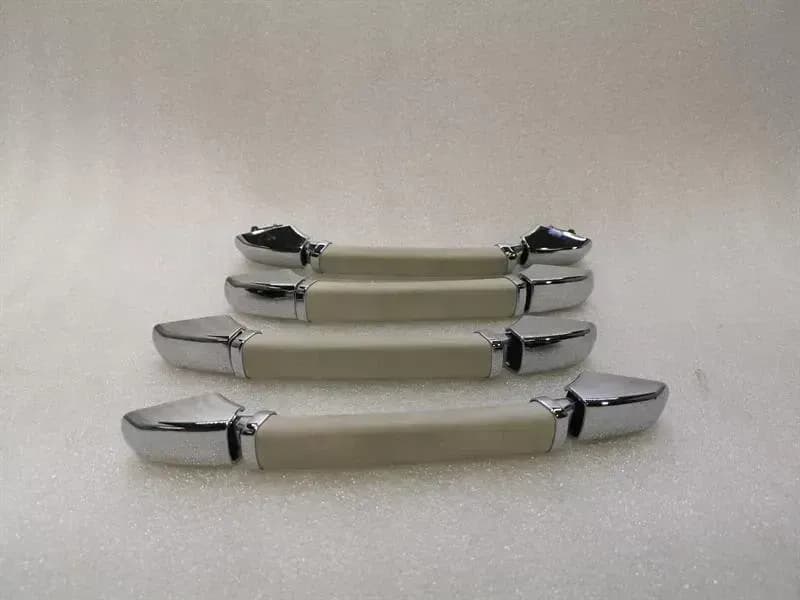 ROLLS ROYCE ROLLS ROYCE GHOST SERIES II 2 Handle SET 51447286746 Handle SET ROOF SET OF 4