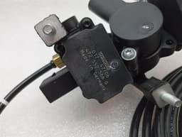 ROLLS ROYCE Rolls Royce Phantom MK7 VII 7 Air suspension valve 37246779713 valve block — thumbnail 10