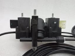 ROLLS ROYCE Rolls Royce Phantom MK7 VII 7 Air suspension valve 37246779713 valve block — thumbnail 5