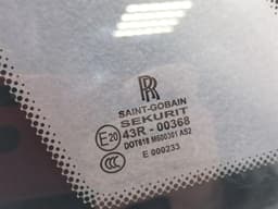 ROLLS ROYCE Rolls Royce Phantom MK7 VII 7 Left Rear 1/4 Glass 51367167975 Door Panel 1/4 Rear — thumbnail 2