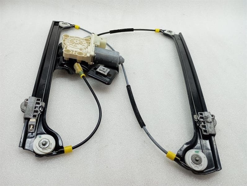 ROLLS ROYCE Rolls Royce Phantom MK7 Right Rear Door Winder 51357194802 Rear Window Regulator