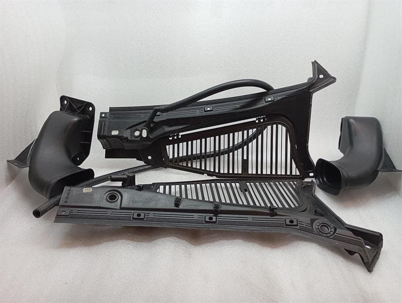 ROLLS ROYCE ROLLS ROYCE PHANTOM MK7 COWL SET FRONT COVER SET 7052131 RIGHT HAND DRIVE RHD